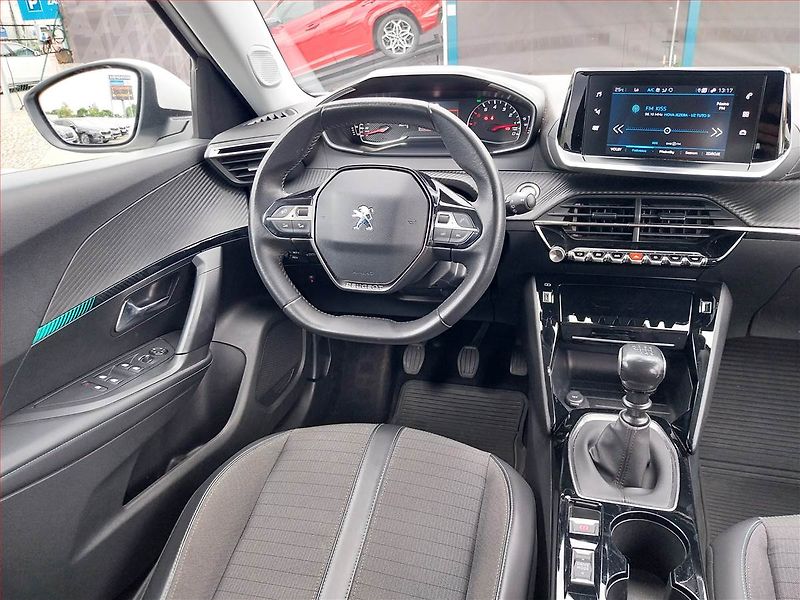 Peugeot 2008 (2021) 1.5 BlueHDi, Kůže, Navi - fotka 7 z 16
