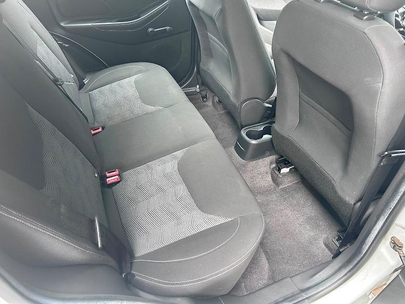 Ford KA PLUS (2017) CZ původ - fotka 9 z 14