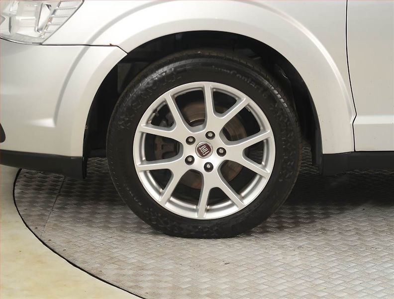 Fiat Freemont (2012) 2.0 MultiJet, Tempomat - fotka 14 z 17