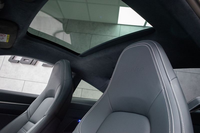 Porsche 911 992 TURBO*CERAMIC*APPR*PPF*ČR* - fotka 20 z 61