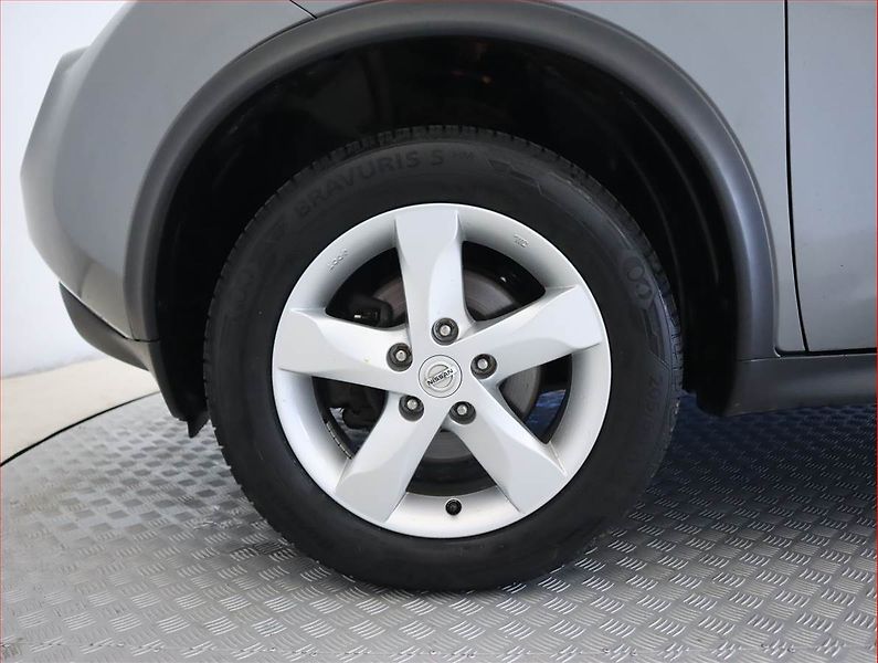 Nissan Juke (2014) 1.6 i, Park. senzory - fotka 15 z 16