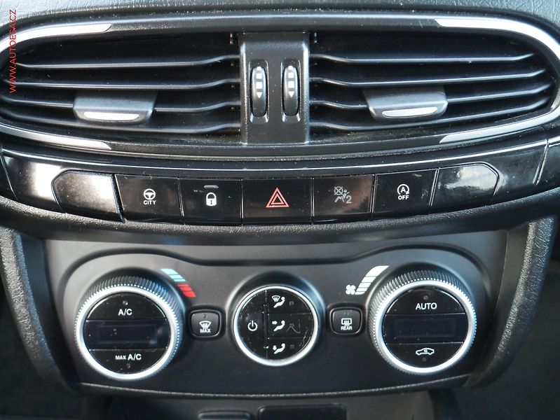 Fiat Tipo (2022) 1.0 GSE, Cross, LED - fotka 13 z 16