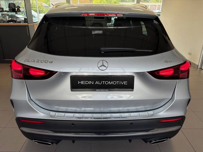 Mercedes-Benz GLA (2026) 200 d 4M - fotka 4 z 6