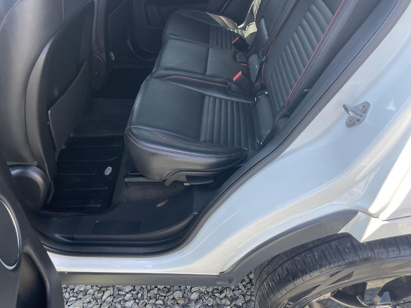 Land Rover Discovery Sport 2.0TDi 180PS 4x4 R-DYNAMIC TOP - fotka 106 z 180