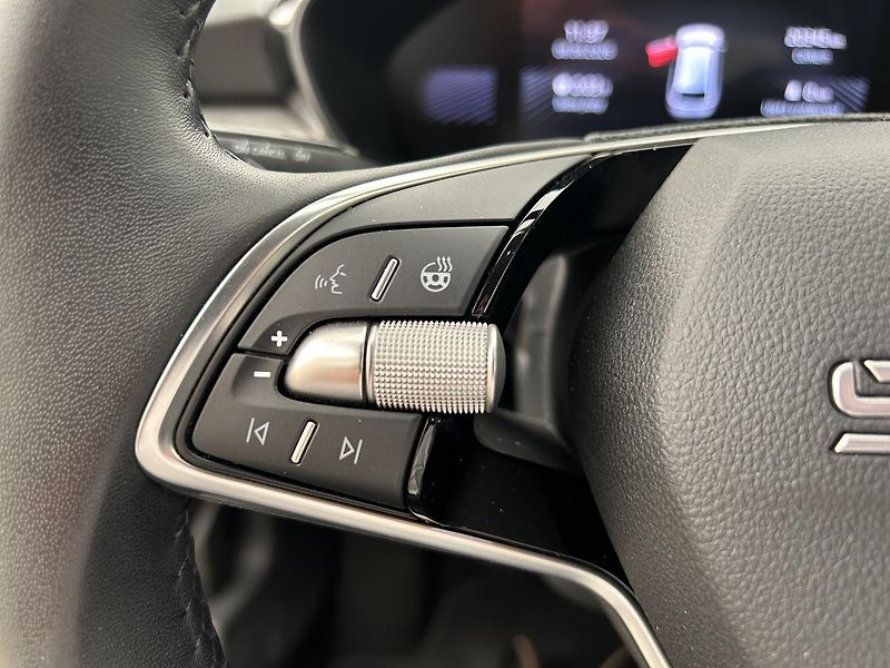 Škoda Fabia 1.0 TSI Top selection - fotka 11 z 24
