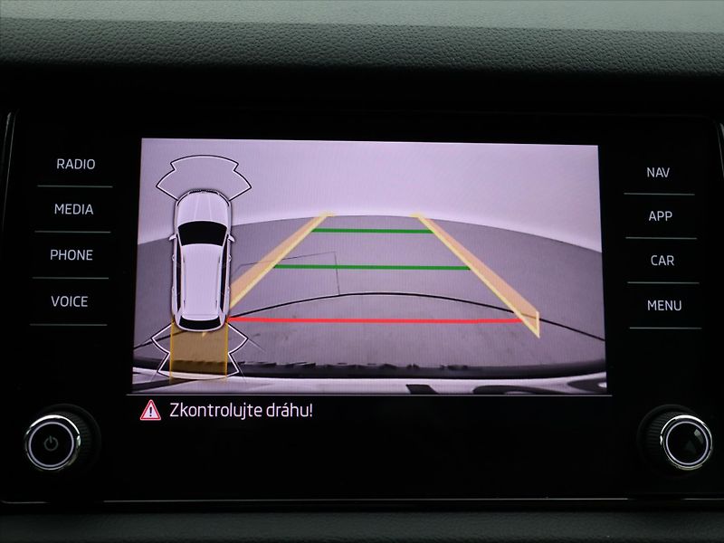 Škoda Kodiaq 2,0 TSI DSG Style 4x4 1Maj DPH - fotka 25 z 34
