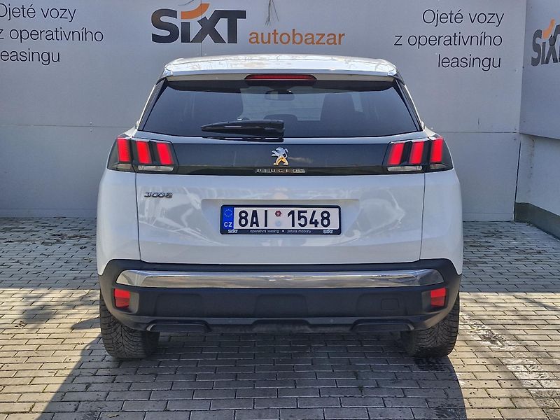 Peugeot 3008  Allure 1,5 BlueHDi (96 kW) - fotka 6 z 10