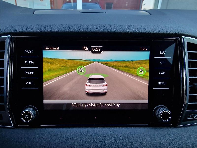 Škoda Karoq 2.0TDI Style, původ ČR,1.Maj. - fotka 28 z 50