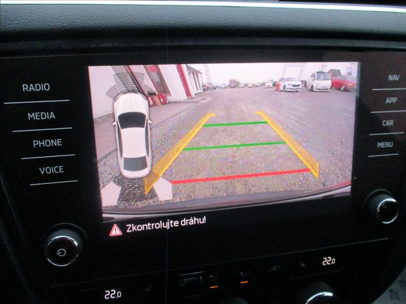 Škoda Octavia 2,0 TDI, Style,DSG,ZAMLUVENO, - fotka 26 z 47