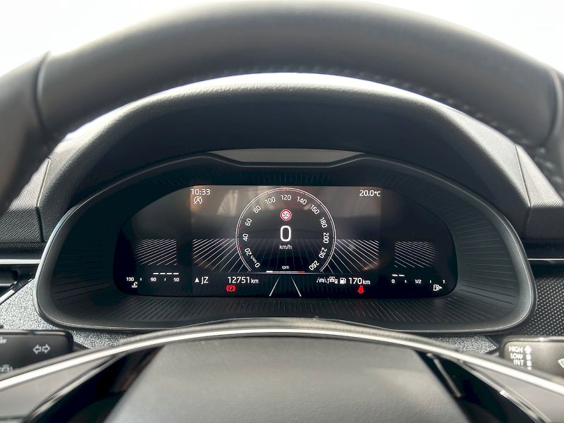 Škoda Kamiq (2025) 1.0 TSI 85kW MP6 Selection - fotka 10 z 32