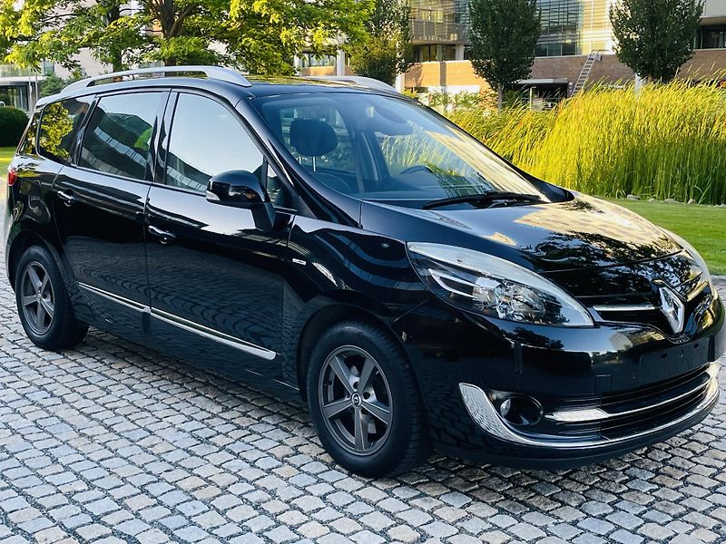 Renault Grand Scénic 1.6dCi MANUÁL KAMERA SERVISKA - fotka 10 z 47