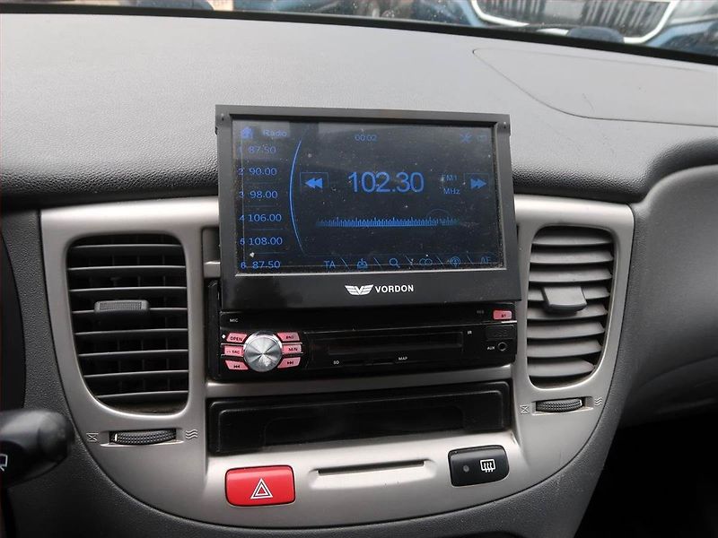 Kia Rio (2010) 1.4 16V, po STK, oblíbený vůz - fotka 14 z 14