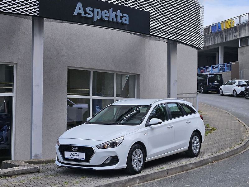 Hyundai i30 1,4i 73kW, Start Plus, serv.kn - fotografie inzerátu