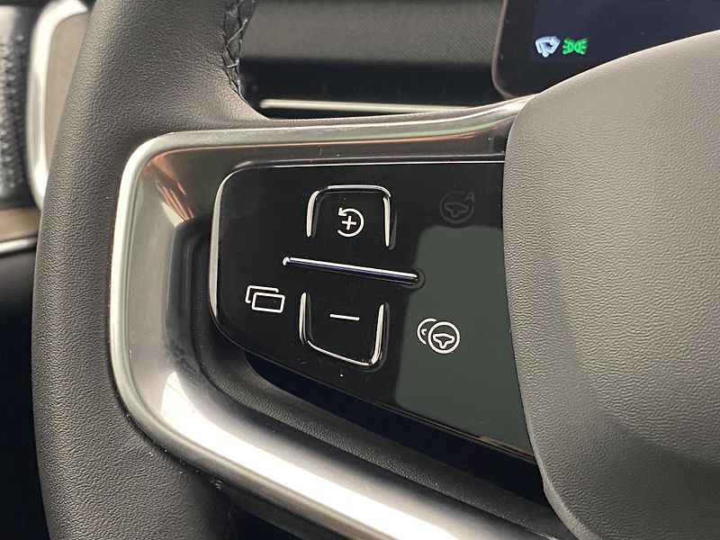 Volvo EX90 PURE ELECTRIC TWIN ULTRA 7m - fotka 20 z 57