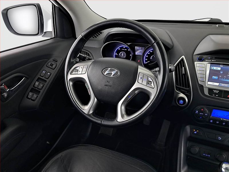 Hyundai ix35 (2010) 2.0 CRDi, 4X4, Serv.kniha - fotka 7 z 16