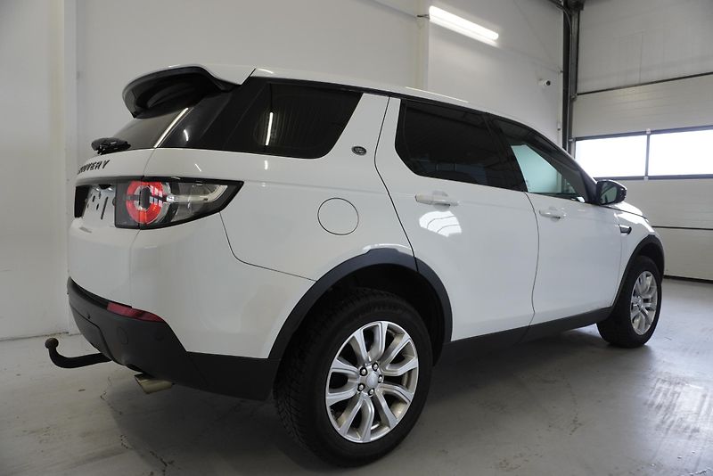 Land Rover Discovery Sport 2.0D 177kW 4x4 AUTOMAT - fotka 7 z 29