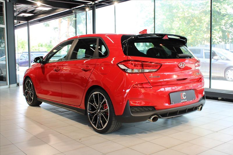 Hyundai i30 N Performance - fotka 4 z 40