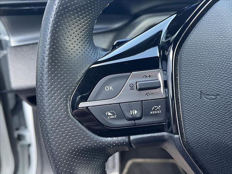 Peugeot 308 1,6 PureTech  GT Plug-in e-EAT - fotka 12 z 24