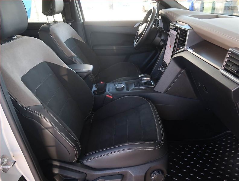 Volkswagen Amarok (2024) V6 3.0 TDI - fotka 9 z 22