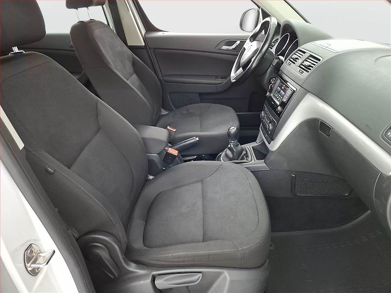 Škoda Yeti (2016) 1.2 TSI, Tempomat - fotka 9 z 14