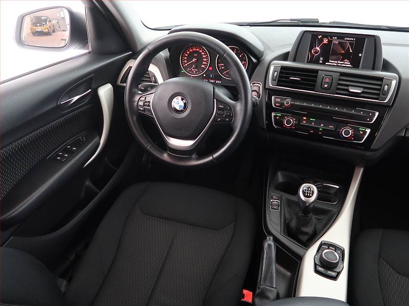 BMW Řada 1 (2015) 116d, Serv.kniha, Tempomat - fotka 7 z 18