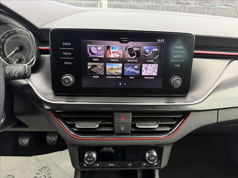Škoda Scala 1.0 TSI Ambition - fotka 10 z 22