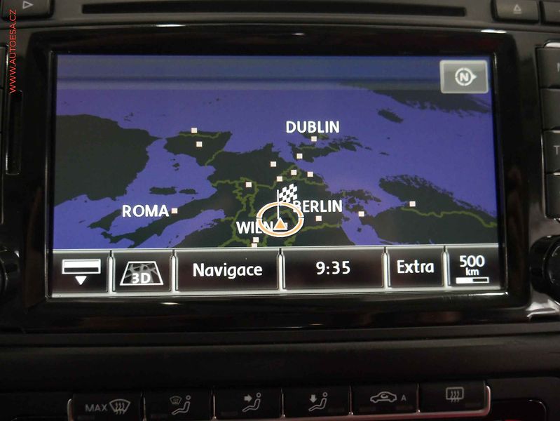 Volkswagen Multivan (2015) 2.0TDi, Comfortline, navi - fotka 19 z 21