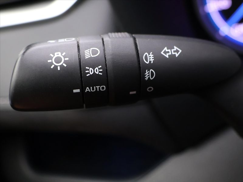 Toyota RAV4 2,5 Hybrid Black Edition 4WD e - fotka 18 z 34