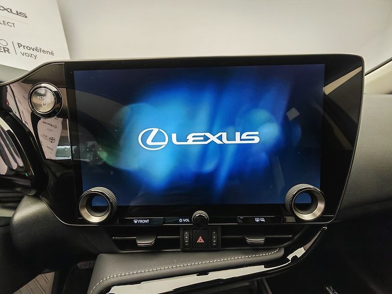 Lexus NX 450h plus 450h+ Executive Top - fotka 32 z 39