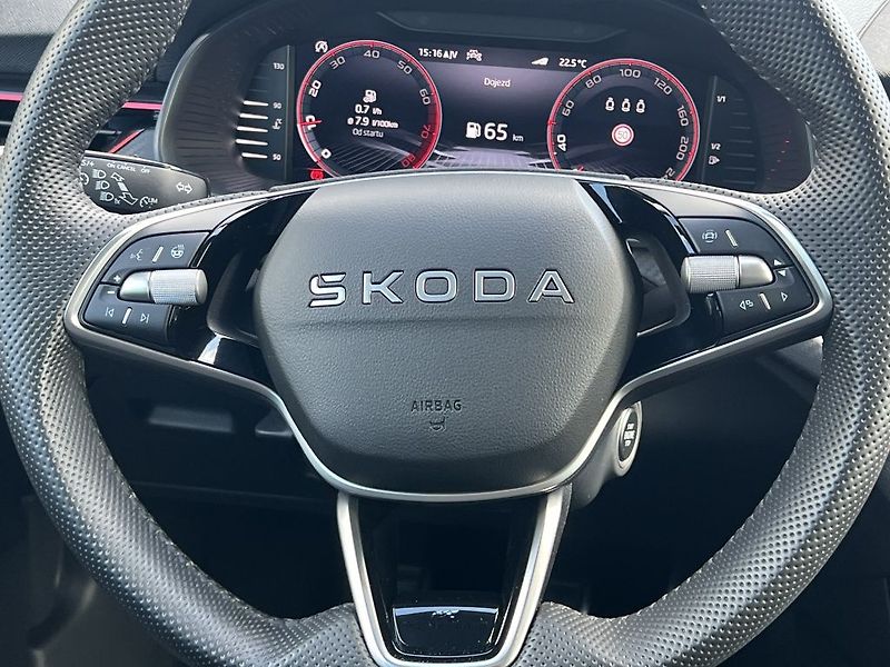 Škoda Scala Monte Carlo 1.0 TSI 85 Kw - fotka 26 z 34