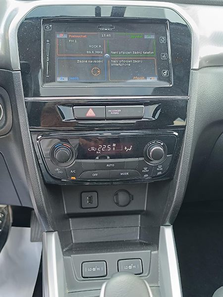 Suzuki Vitara 1.6/88kW, automat, Comfort+ - fotka 26 z 35