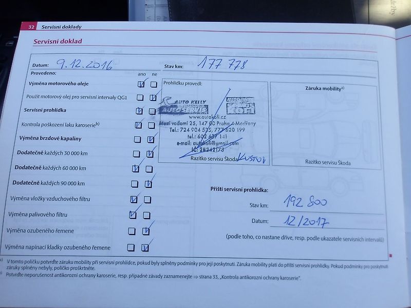 Škoda Octavia 2,0TDi DSG !!! ČR 2.MAJITEL ! - fotka 36 z 43