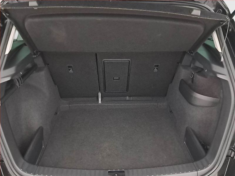 Škoda Karoq (2021) Style 1.5 TSI - fotka 14 z 16