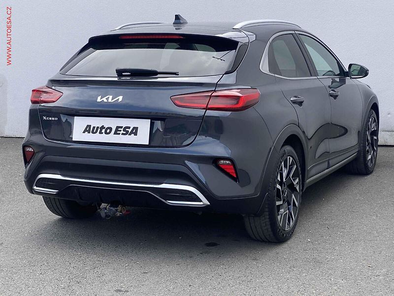 Kia XCeed (2022) 1.5 T-GDi, 1.maj,ČR, TOP, AT - fotka 4 z 19