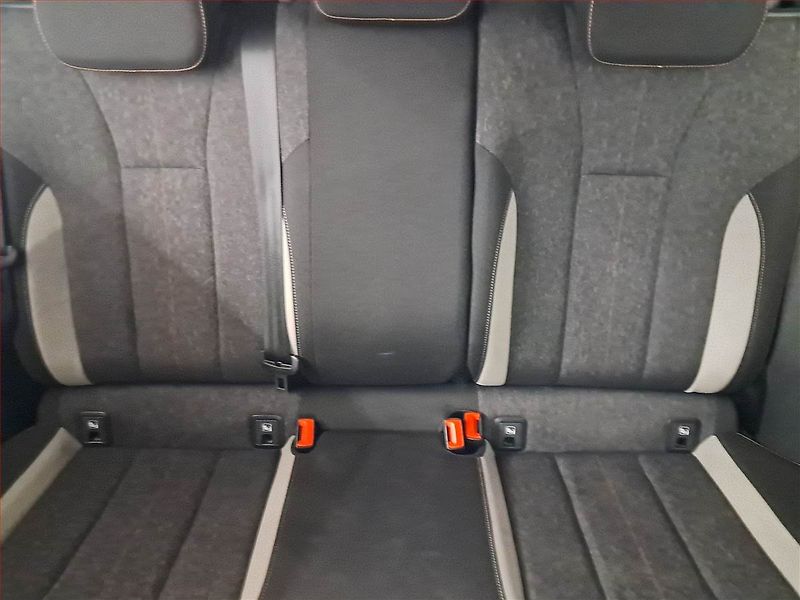 Škoda Scala (2020) 1.6 TDI, Navi, Tempomat - fotka 10 z 20