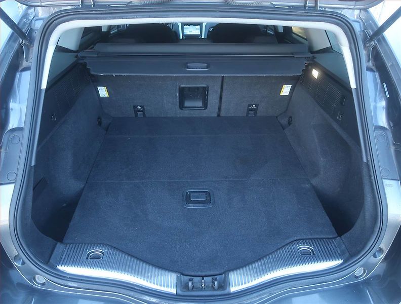 Ford Mondeo (2018) Titanium 2.0 TDCI, Navi - fotka 14 z 17