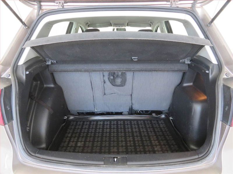 Volkswagen Golf Plus (2012) 1.2 TSI, Serv.kniha, Tempomat - fotka 13 z 15