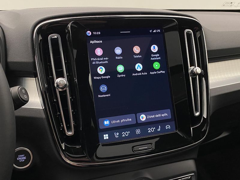 Volvo XC40 (2026) B3 AUT DARK PLUS - fotka 8 z 58