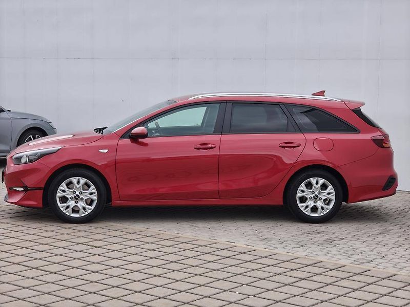 Kia Ceed SPIN 1,5 T-GDi - fotka 3 z 21