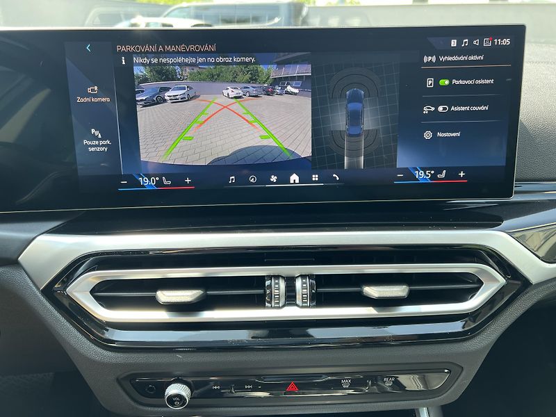 BMW i4 eDrive 40i Gran Coupe - fotka 20 z 24