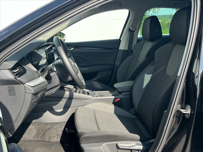 Škoda Octavia 1,5 TSi 85kW SELECTION  IV. - fotka 11 z 24