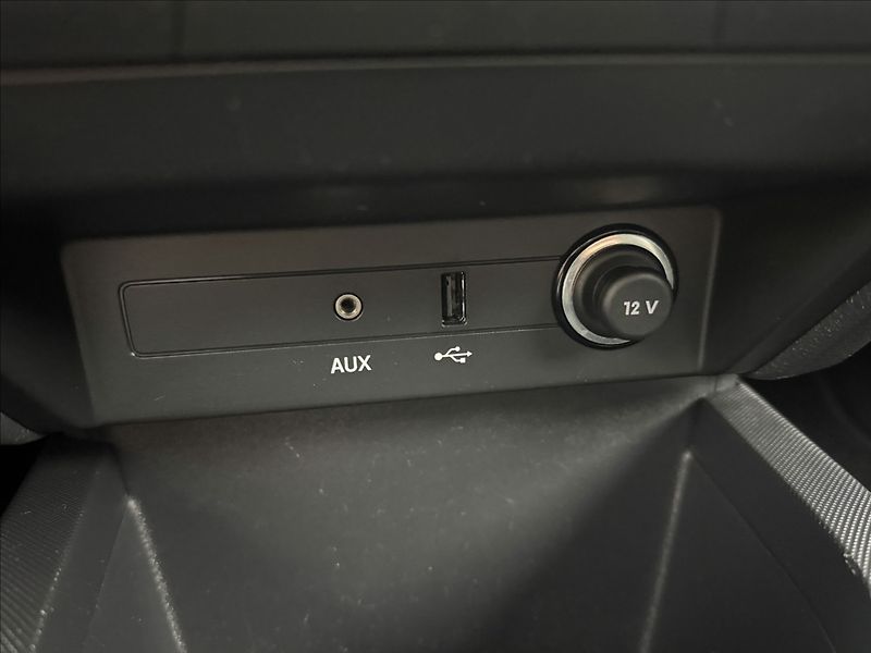 Škoda Fabia 1,2 81kW LED AC NAVI SENZORY - fotka 22 z 35
