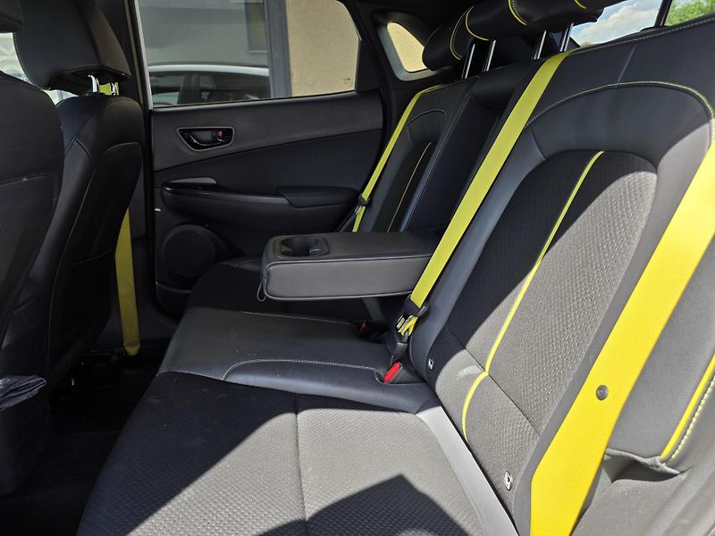 Hyundai Kona 1.6-T-GDi-AUT-1.MAJ.-4x4-DPH - fotka 17 z 17