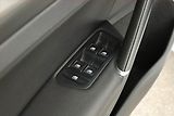 Volkswagen Golf (2016) 1.6 TDI, Xenony, Tempomat - náhled 11