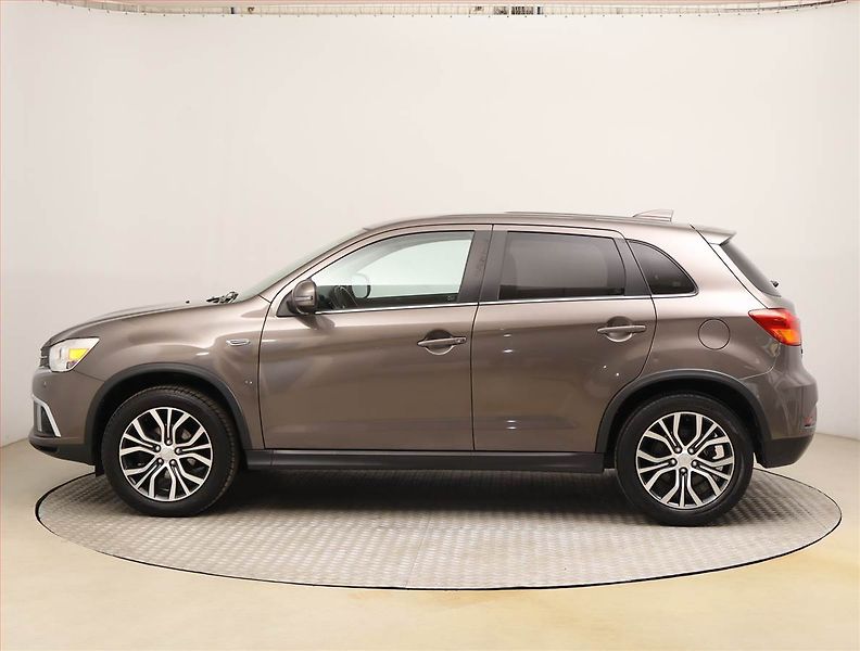 Mitsubishi ASX (2020) 1.6 MIVEC, Serv.kniha, Xenony - fotka 3 z 20