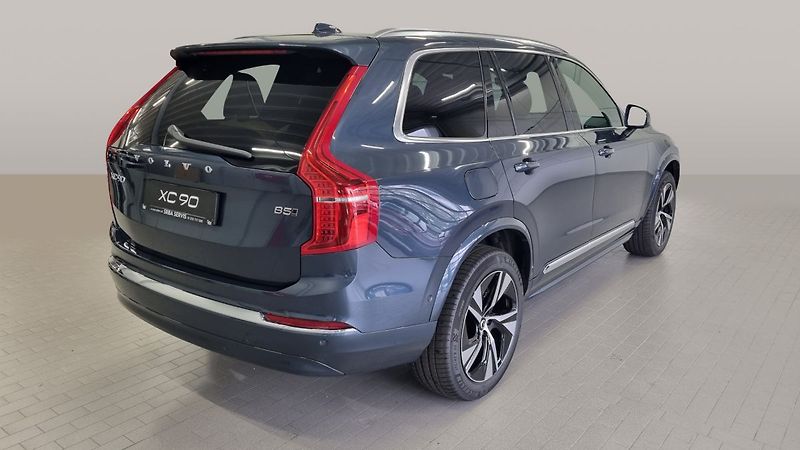 Volvo XC90 (2025) B5 2.0L 250+14 HP AT8 AWD PLUS - fotka 6 z 20