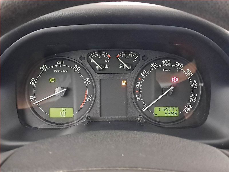 Škoda Octavia (2010) 1.6, ČR,1.maj, jezdí výborně - fotka 11 z 14