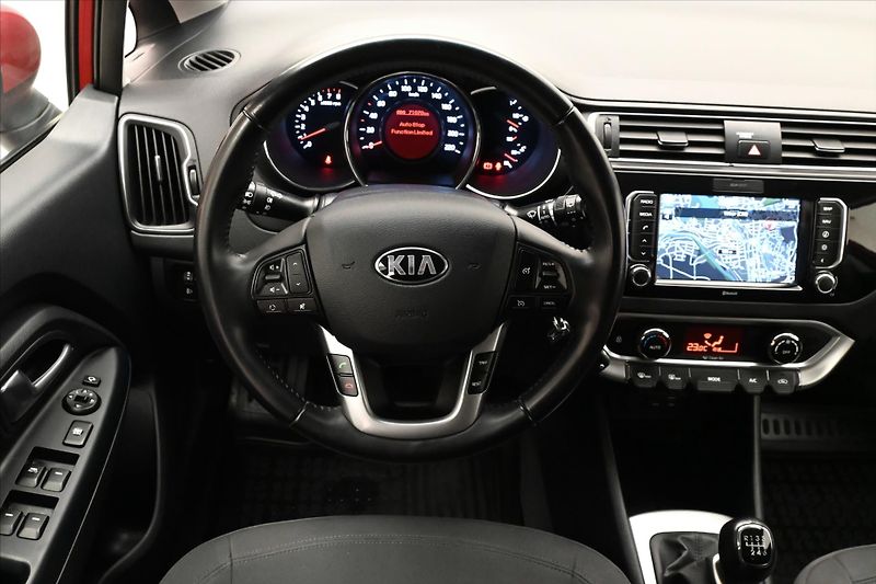 Kia Rio 1,4 CVVT 80kW KLIMA Manuál Zár - fotka 18 z 29