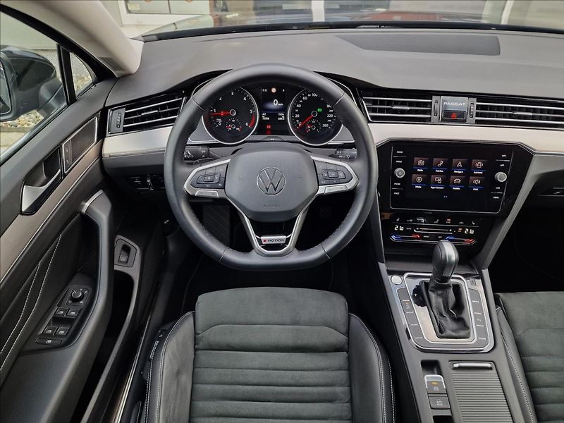 Volkswagen Passat 2.0TDI 147kW 4MOTION DSG Eleg - fotka 12 z 50