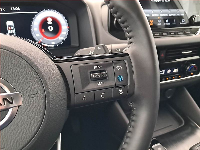 Nissan Qashqai (2021) N-Connecta 1.3 DIG-T - fotka 18 z 21